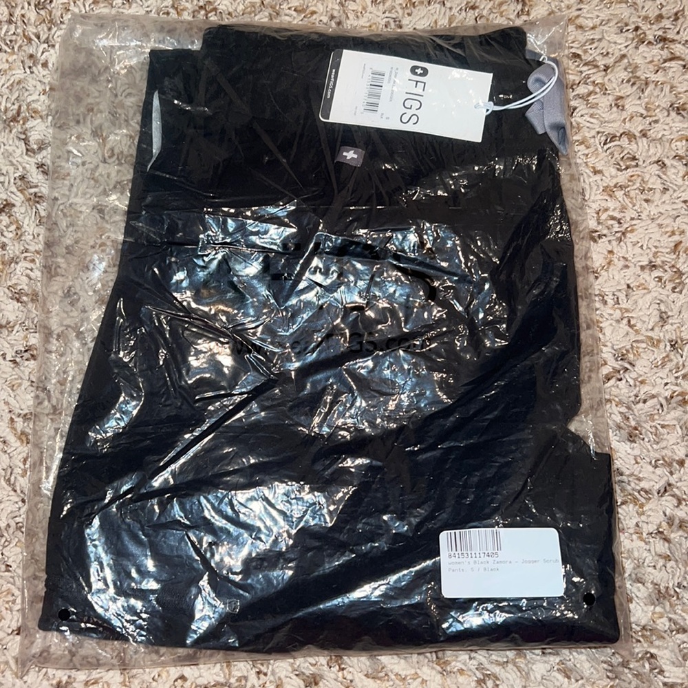 Women’s Size Small Fig Jogger Scrubs
